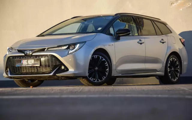 TOYOTA Corolla 2.0 Hybrid Touring Sports GR Sport