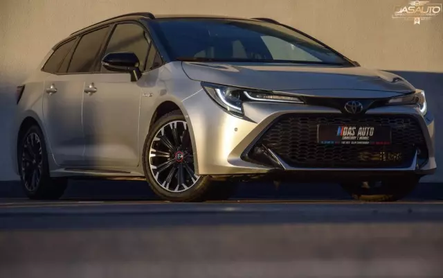 TOYOTA Corolla 2.0 Hybrid Touring Sports GR Sport
