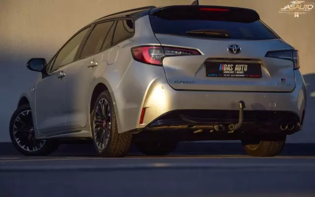 TOYOTA Corolla 2.0 Hybrid Touring Sports GR Sport