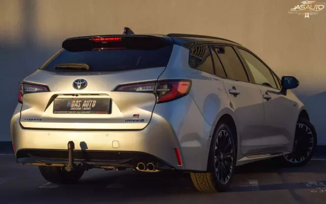 TOYOTA Corolla 2.0 Hybrid Touring Sports GR Sport