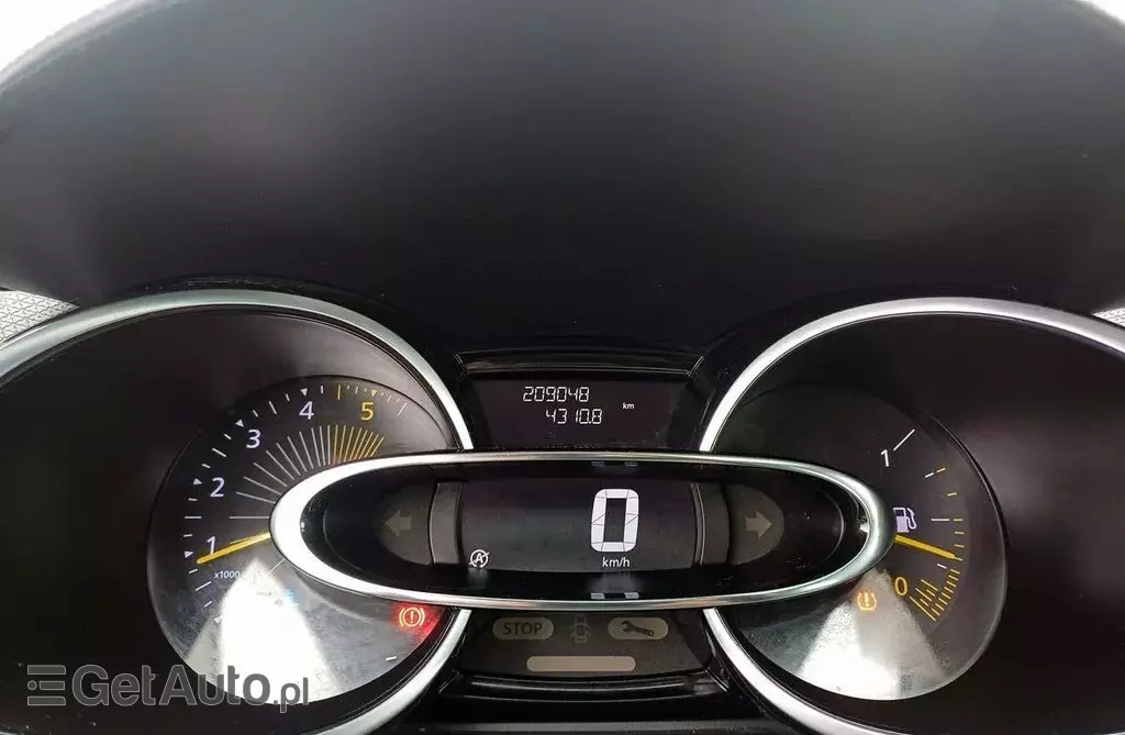 RENAULT Clio 