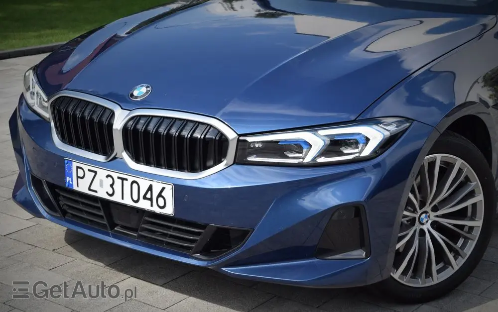 BMW Seria 3 320d xDrive Luxury Line sport
