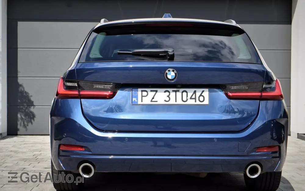 BMW Seria 3 320d xDrive Luxury Line sport