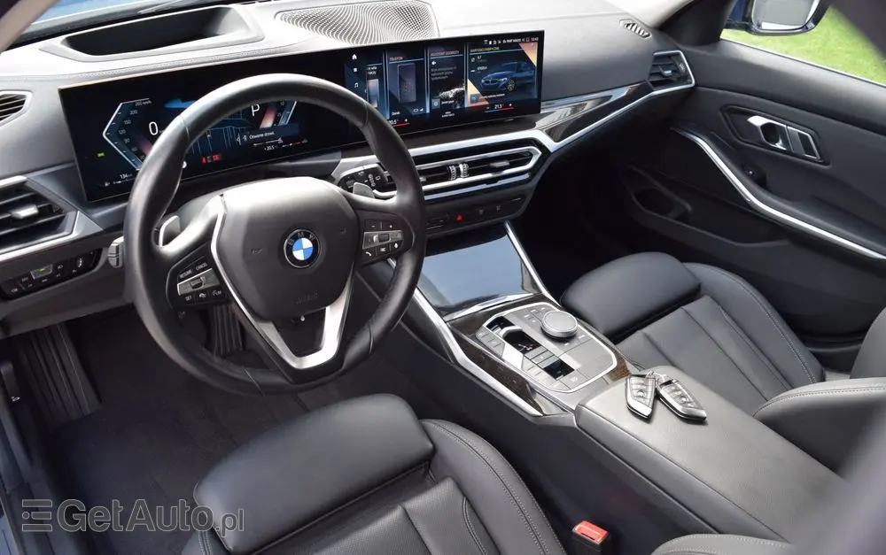 BMW Seria 3 320d xDrive Luxury Line sport
