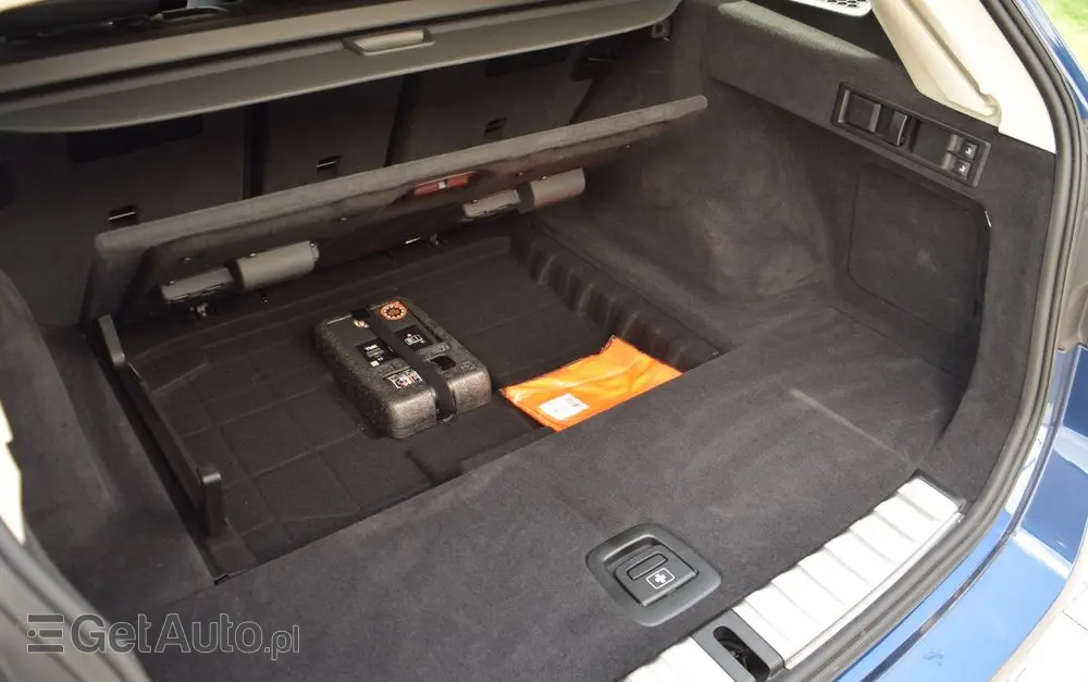 BMW Seria 3 320d xDrive Luxury Line sport