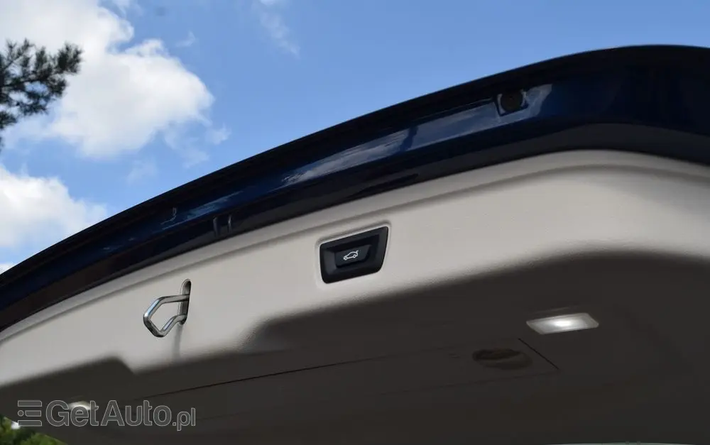 BMW Seria 3 320d xDrive Luxury Line sport