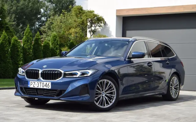 BMW Seria 3 320d xDrive Luxury Line sport