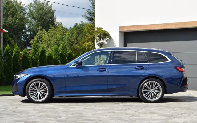 BMW Seria 3 320d xDrive Luxury Line sport