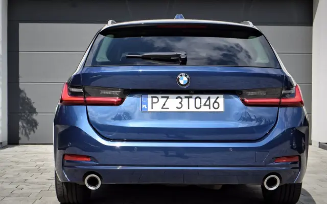 BMW Seria 3 320d xDrive Luxury Line sport