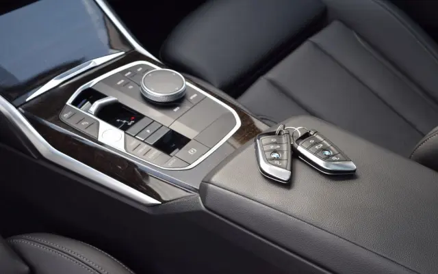 BMW Seria 3 320d xDrive Luxury Line sport