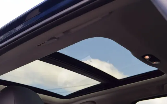 BMW Seria 3 320d xDrive Luxury Line sport