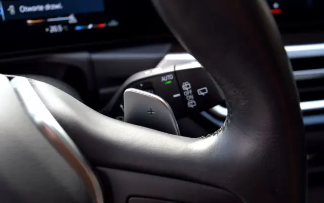 BMW Seria 3 320d xDrive Luxury Line sport