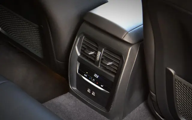 BMW Seria 3 320d xDrive Luxury Line sport