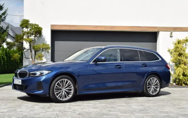 BMW Seria 3 320d xDrive Luxury Line sport