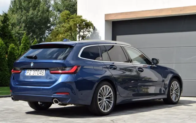 BMW Seria 3 320d xDrive Luxury Line sport