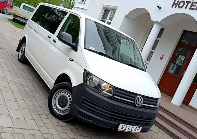 VOLKSWAGEN Transporter Lang EU6