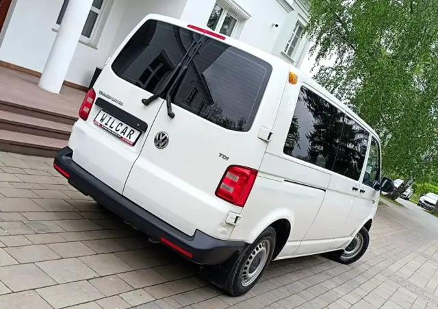 VOLKSWAGEN Transporter Lang EU6