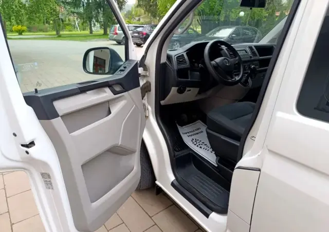 VOLKSWAGEN Transporter Lang EU6