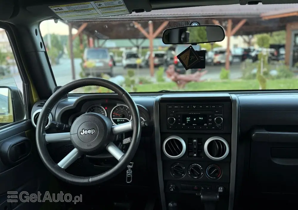 JEEP Wrangler Unlimited 3.8 Sahara