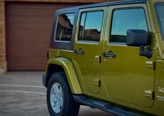 JEEP Wrangler Unlimited 3.8 Sahara