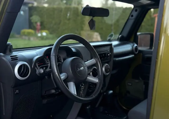 JEEP Wrangler Unlimited 3.8 Sahara