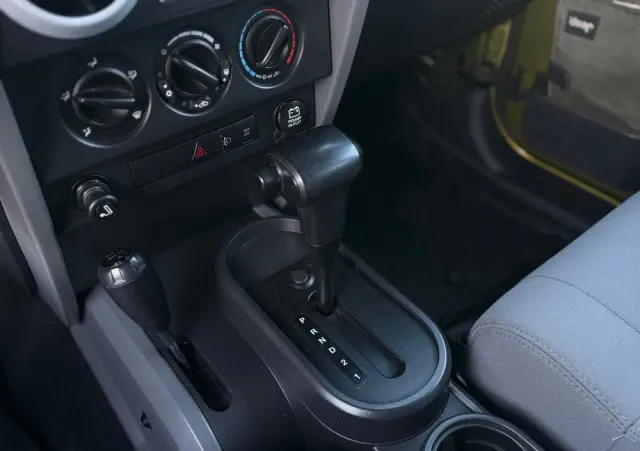 JEEP Wrangler Unlimited 3.8 Sahara