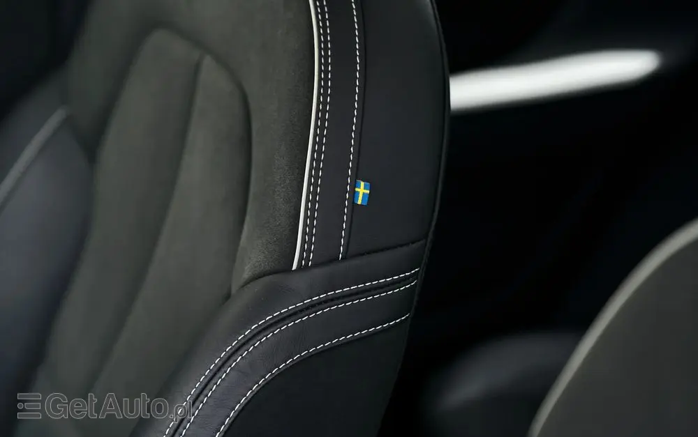 VOLVO XC 40 T5 AWD Geartronic R-Design