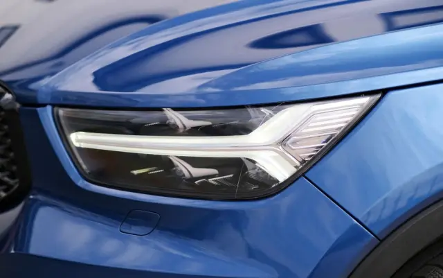 VOLVO XC 40 T5 AWD Geartronic R-Design