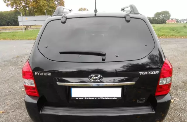HYUNDAI Tucson 
