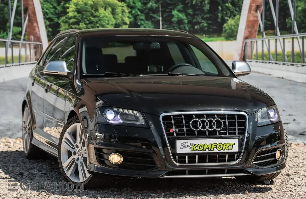 AUDI S3 