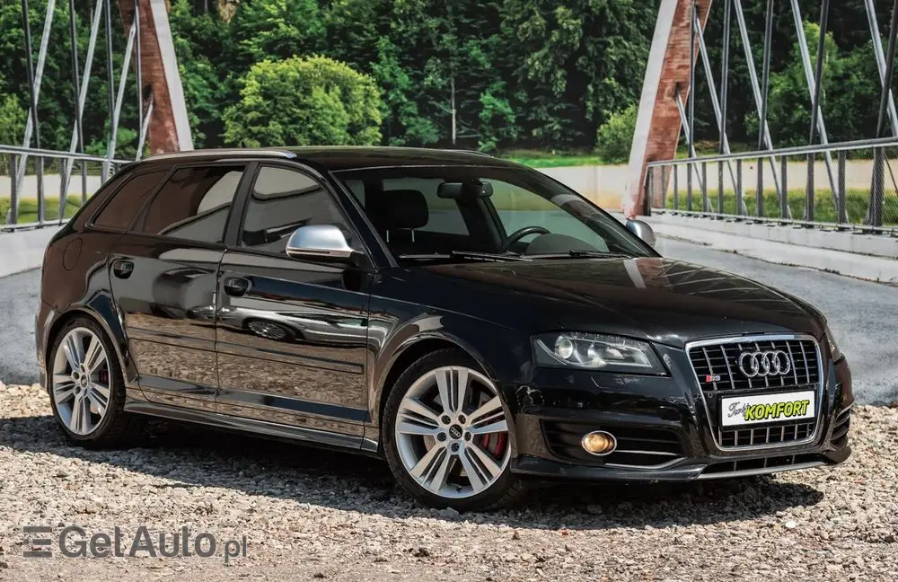 AUDI S3 