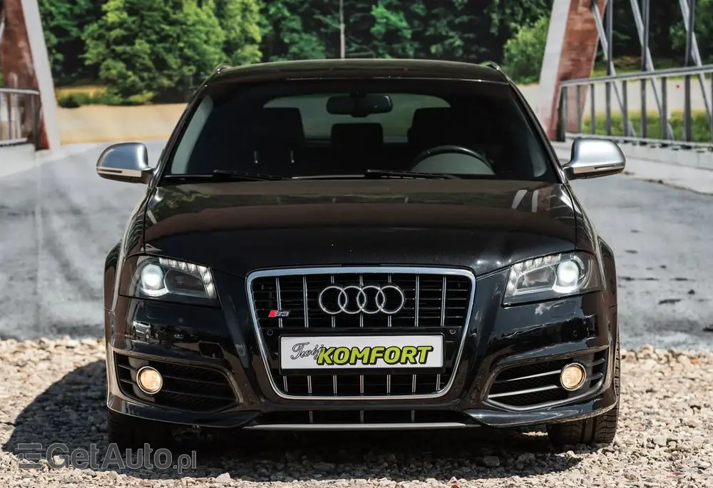AUDI S3 
