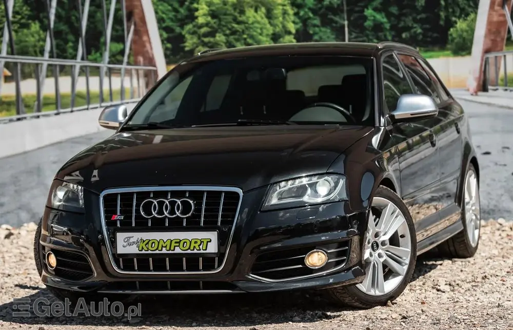 AUDI S3 