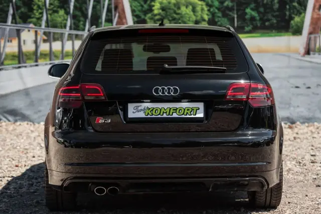 AUDI S3 