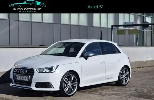 AUDI S1 