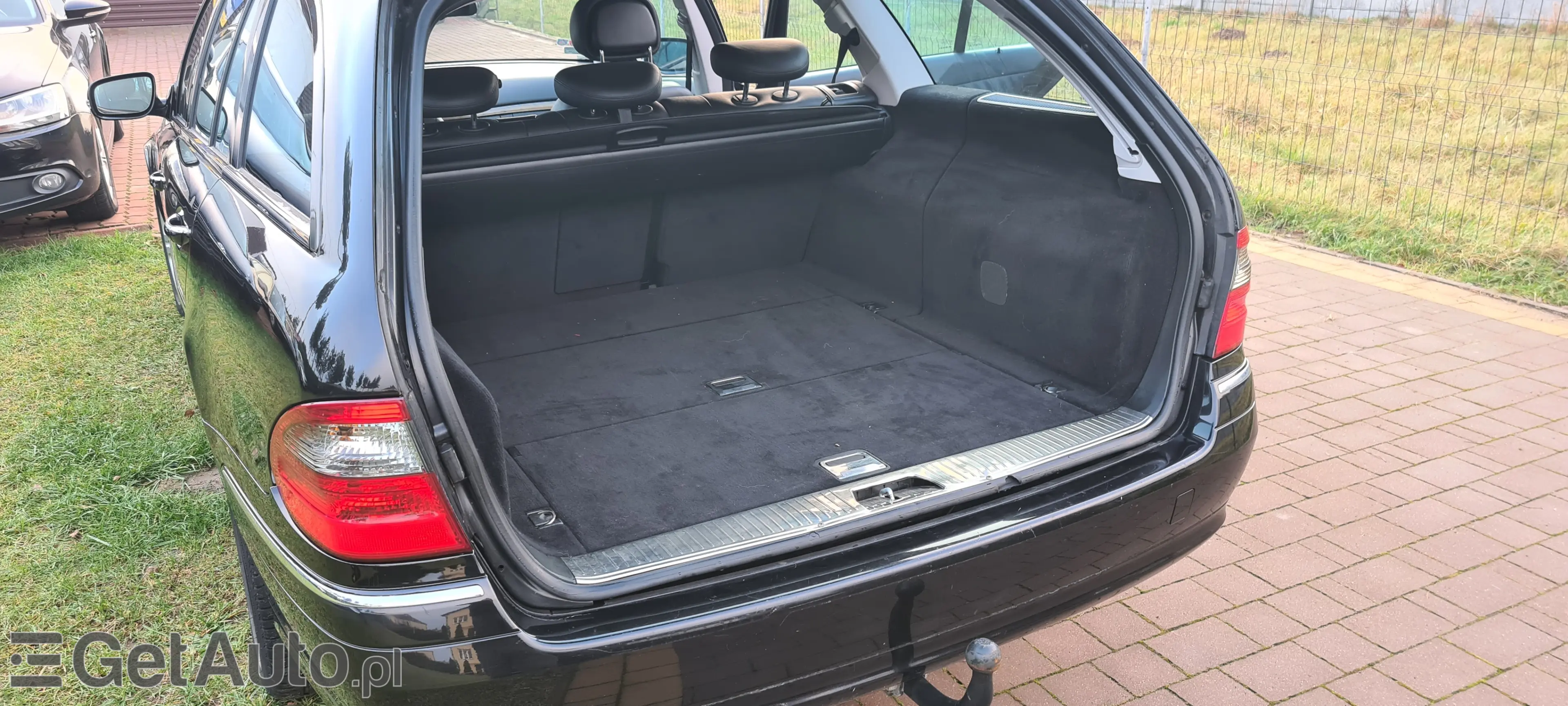 MERCEDES-BENZ E320 4matic