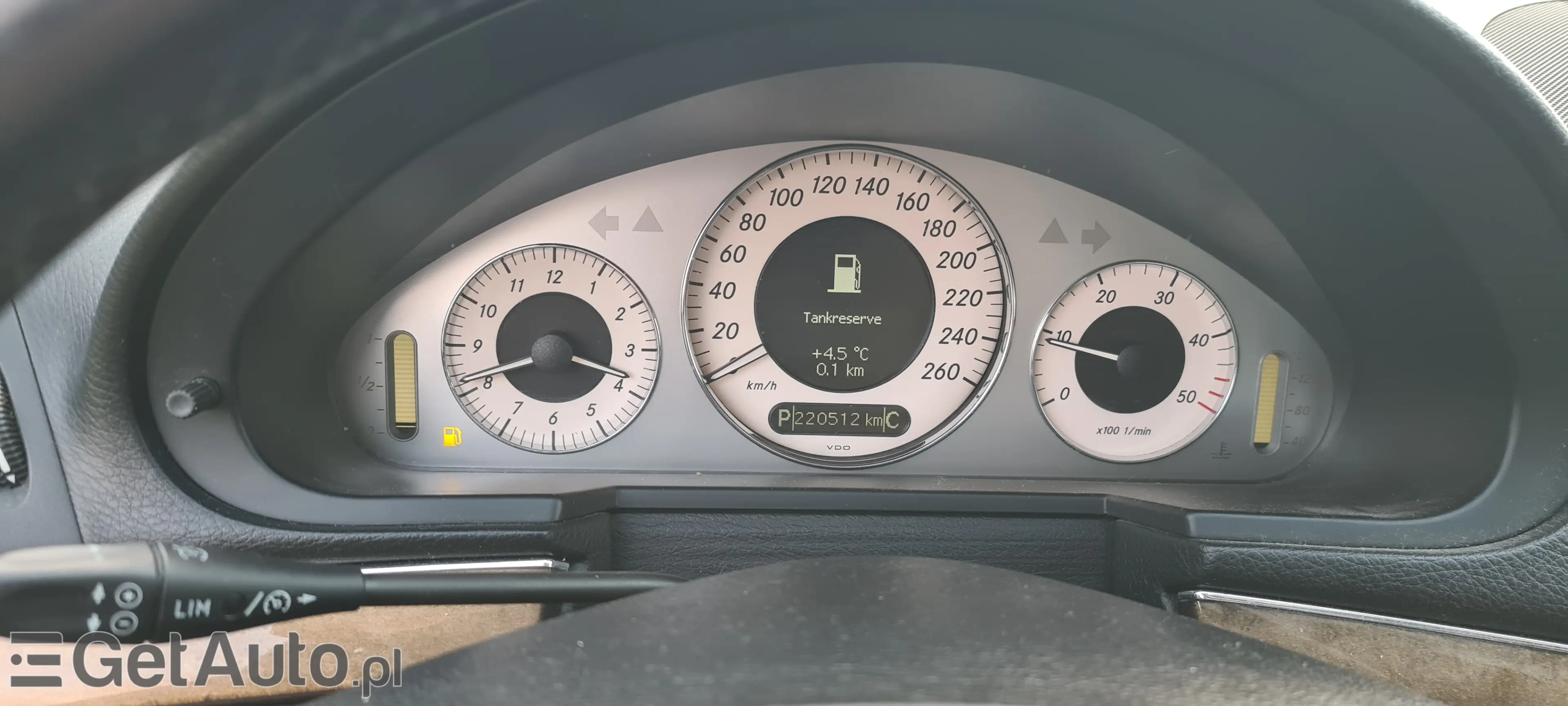 MERCEDES-BENZ E320 4matic