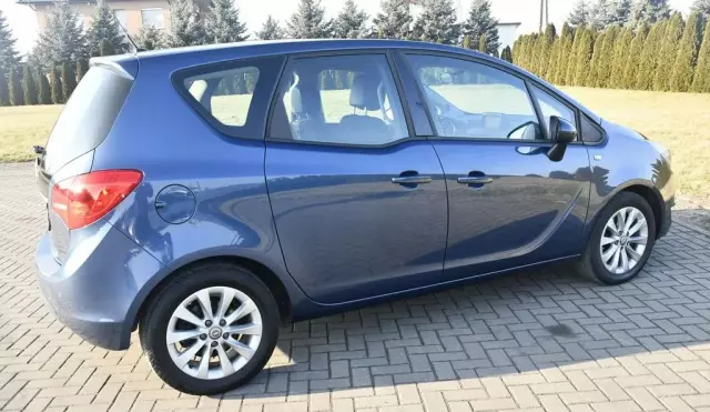 OPEL Meriva 