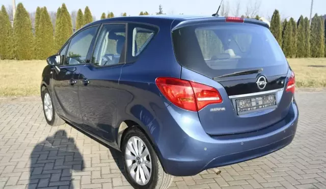 OPEL Meriva 