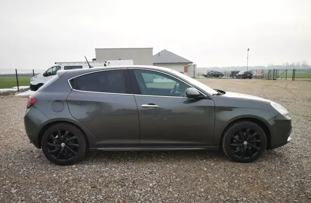 ALFA ROMEO Giulietta 