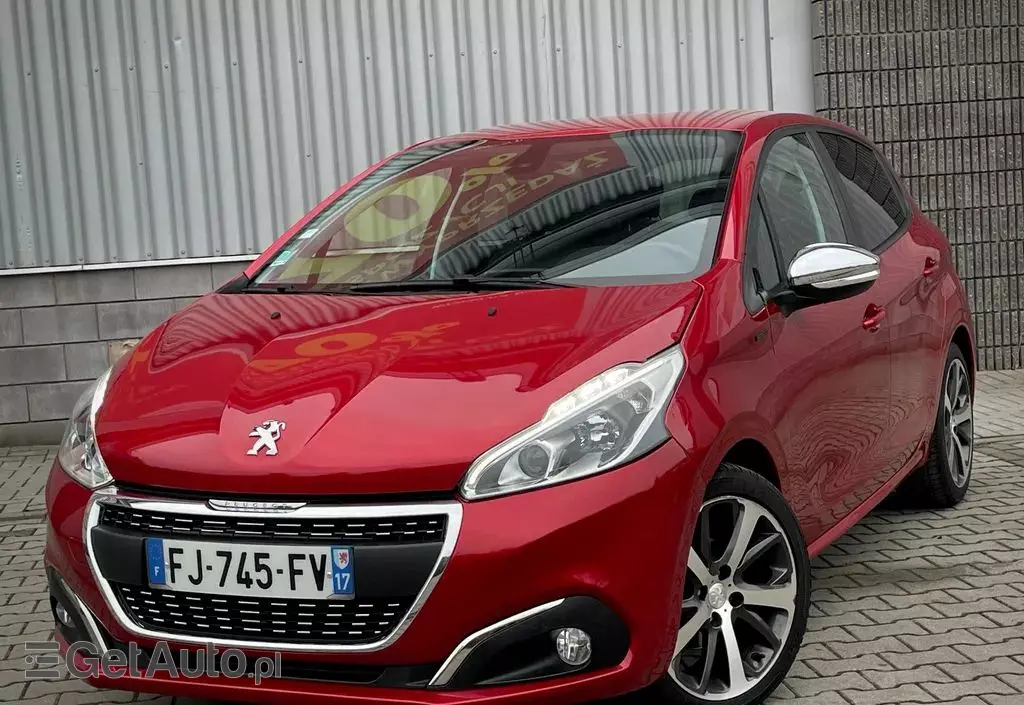 PEUGEOT 208 