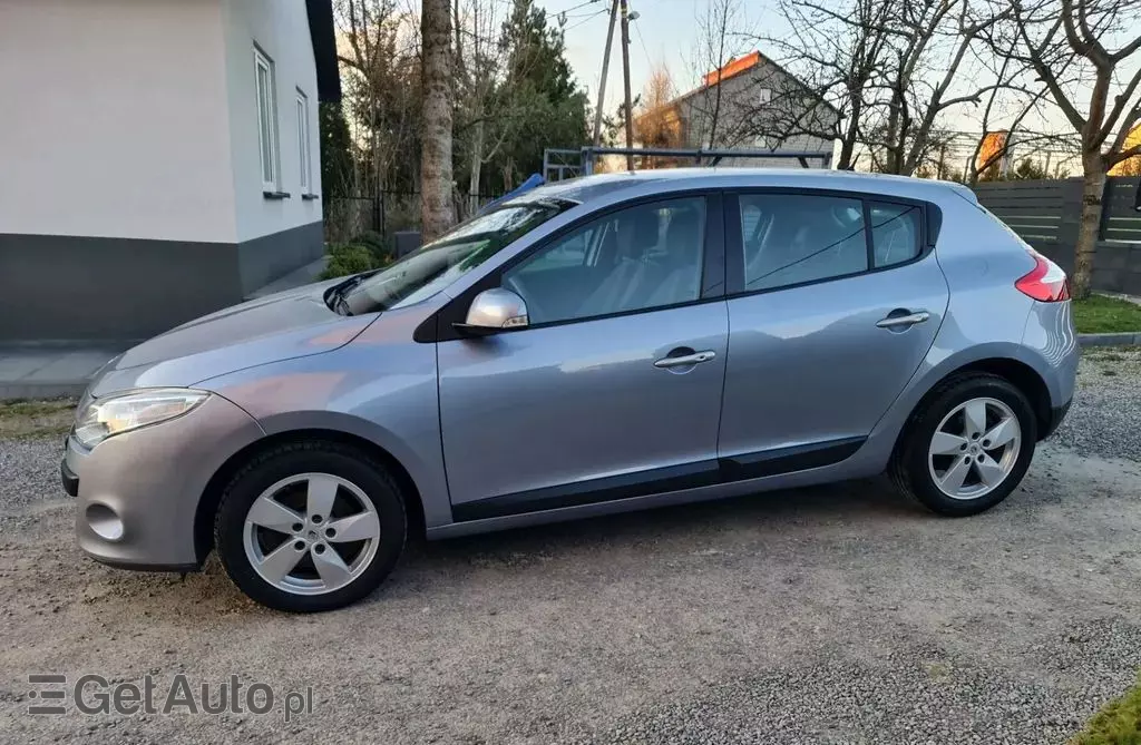 RENAULT Megane 