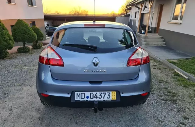RENAULT Megane 