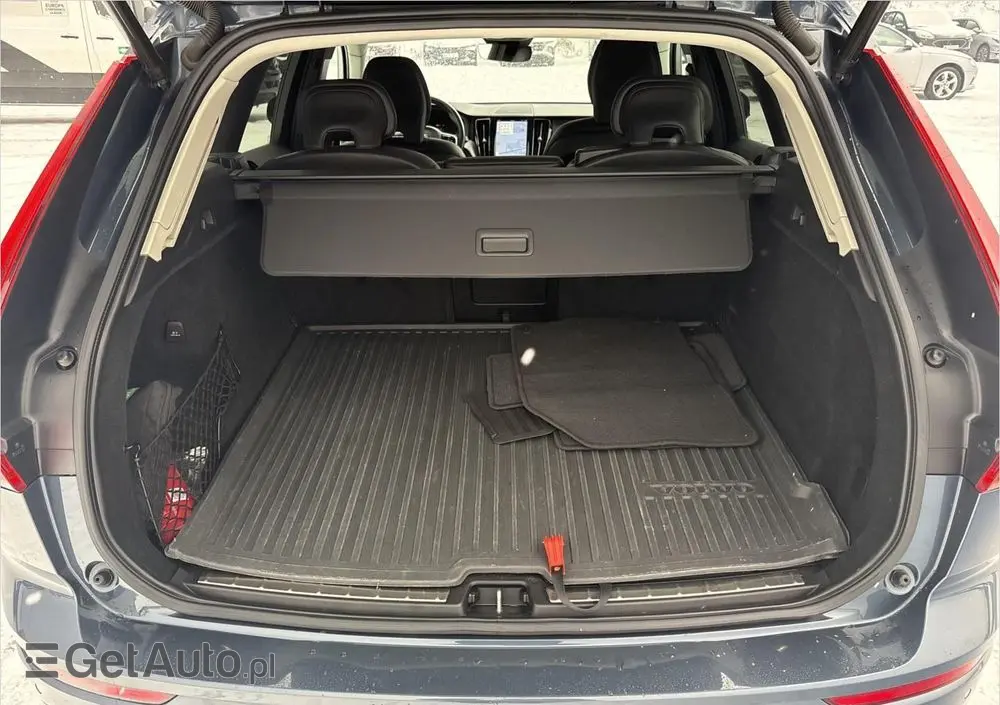 VOLVO XC 60 B4 D Plus Bright