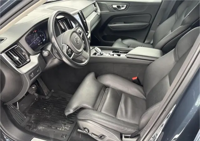 VOLVO XC 60 B4 D Plus Bright