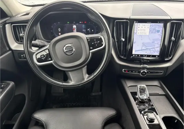 VOLVO XC 60 B4 D Plus Bright