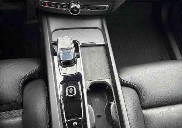 VOLVO XC 60 B4 D Plus Bright