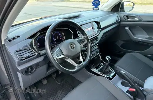 VOLKSWAGEN T-Cross 