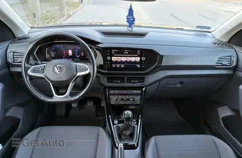 VOLKSWAGEN T-Cross 