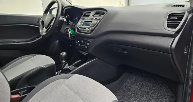HYUNDAI I20 1.2 BlueDrive Classic +